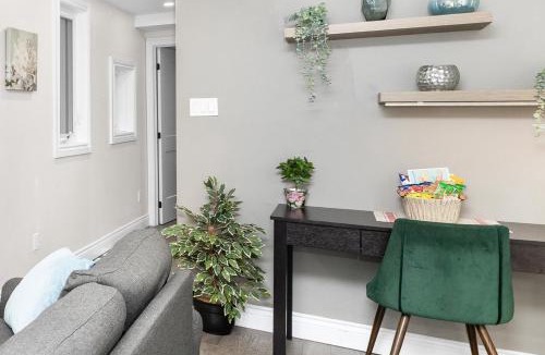 Lowertown Apartment | Downtown Apartment Steps to ByWard Market