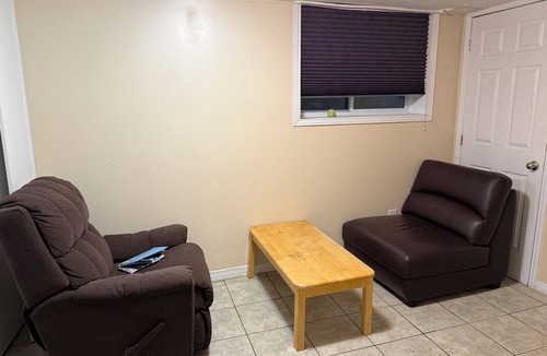 Guelph Apartment | Downtown/beside university of Guelph for Professionals