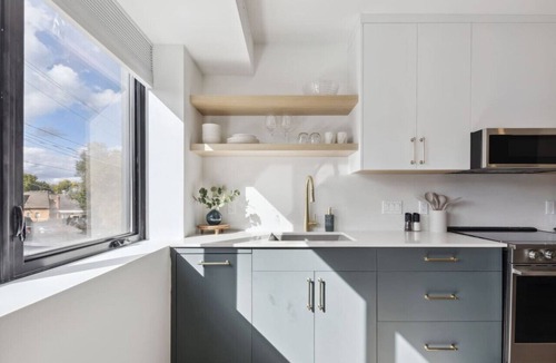 Collingwood Condo | Downtown Collingwood Design Condo for 4 - 146 Hurontario Unit 5