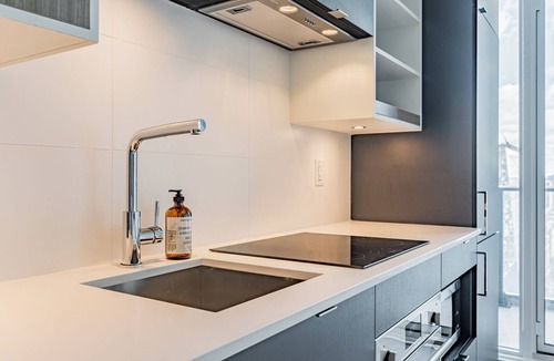 Bay Street Corridor Condo | downtown core new condo Eaton Centre Yonge Dundas Square clear view open concept