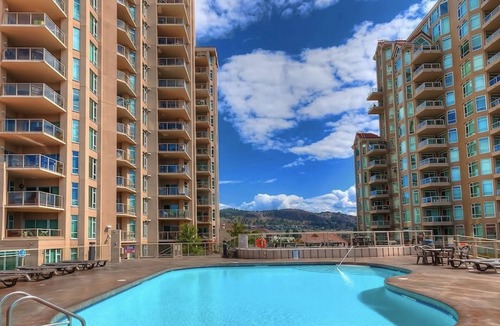 Central Okanagan House | Downtown Lakefront Condo: Pools, Hot Tubs & Steam