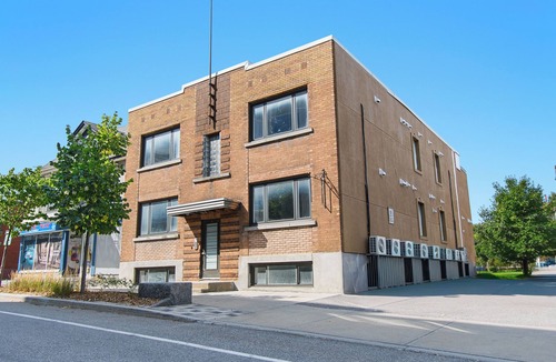 Hull Apartment | downtown location brand new unit#1