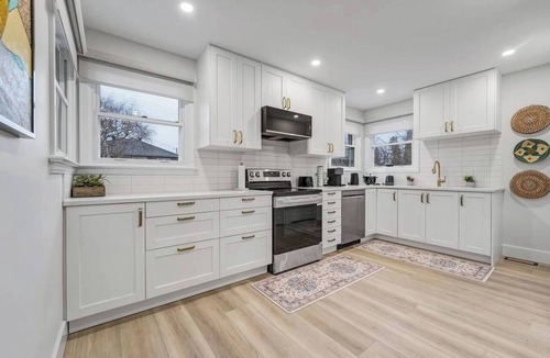 Ottawa Division House | Downtown luxury house close to the nature