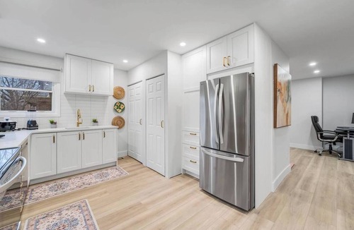 Ottawa Division House | Downtown luxury house close to the nature