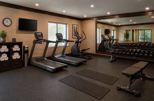Downtown Toronto Apartment | Downtown Toronto 2BR Retreat Near Dundas Square