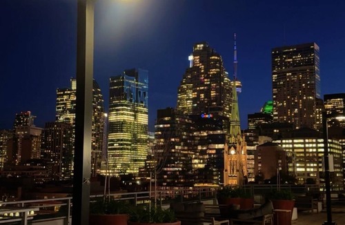 Old Town Condo | Downtown Toronto Condo | Free Parking, Gym & Rooftop Patio