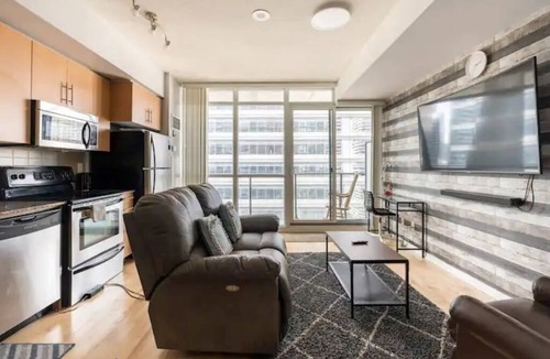 Toronto Entertainment District Condo | Downtown Toronto Luxury Suite