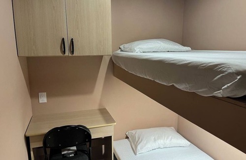 Grange Park Hotel | Downtown Toronto Pod Stay Near City Hall and AGO