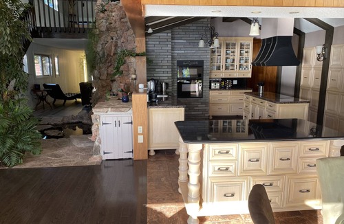 Bancroft Cottage | ♥Dreamy Family Oasis ~ Clean WeedFree Lake~Shallow Sandy Beach~No Stairs