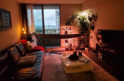 Upper Jarvis Apartment | DT Apt great view whit garden