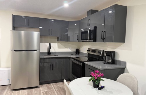 Regina Apartment | Dykee Brand new 2 Bedroom 1 bath suite with sofa bed, in the Greens, Regina.SK