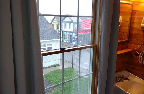 Lubec Bed & Breakfast | Eastern Beacon Inn Room 3