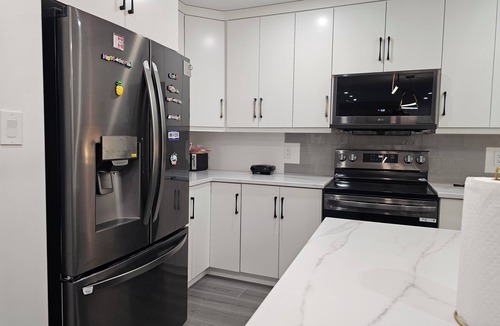 Terra Nova House | Elegant 3-bedroom Home Away From Home, Luxury Styled