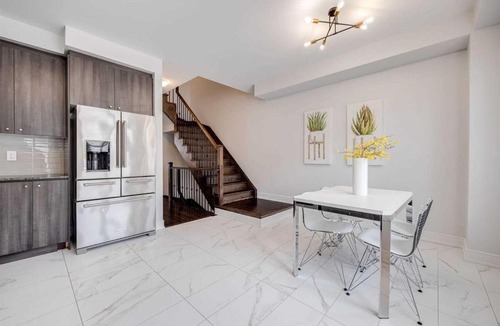 Lakeview Villa | Elegant Port Credit Escape Lakefront and Dining