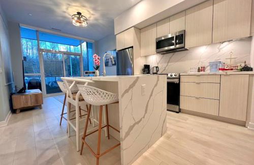 Innisfil Apartment | Elevate Your Escape All season Resort
