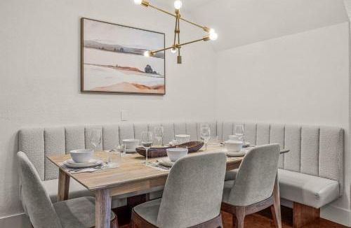 Canmore Apartment | Elevated Penthouse - Pool, Hot Tub & Relaxing Atmosphere!
