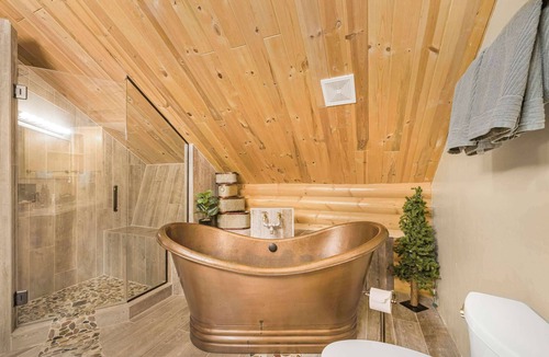 Island Park House | Elk Retreat - 24 Miles to Yellowstone - Wi-Fi ~ New Large Deck.