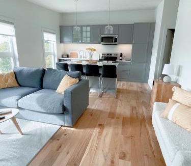 Elora Apartment | Elora’s Irvine River Suite