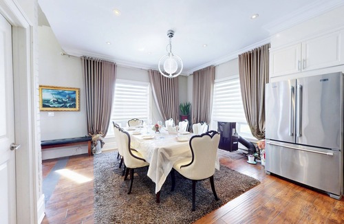 Bradford West Gwillimbury House | Enchanting Home with Pool and Sauna on 1 Acre Land