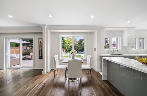 Newtonbrook House | Endless Comfort Awaits In This Poolside Hideaway!nTranquility meets convenience!