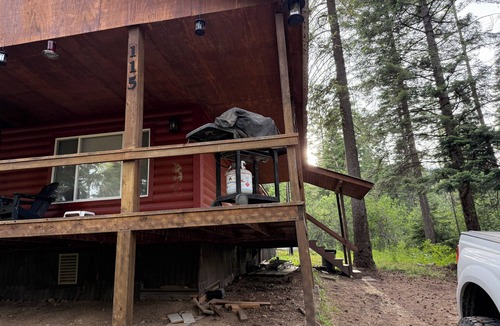 Garden Valley Cabin | Enjoyable 2-bedroom cabin in castle mountain community.