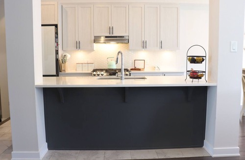 Munster Hamlet - Richmond House | Entire 3 Bedroom House, Furnished, Park-Facing, Garage, 30+ Night Stays