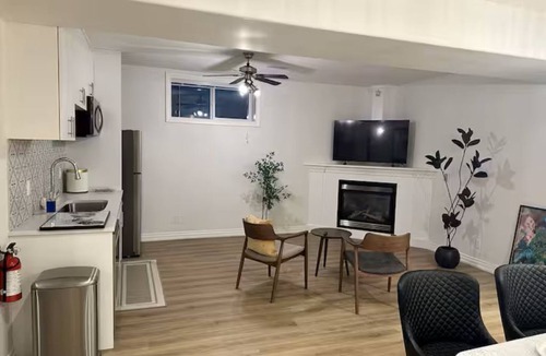Signal Hill Apartment | Entire Basement | 2BR | Private Entry | Cozy Stay