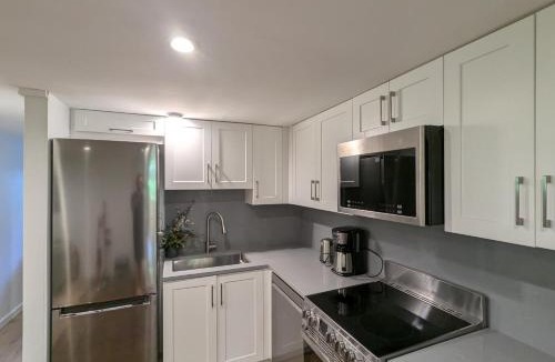 North Vancouver House | Entire Garden Suite in North Vancouver