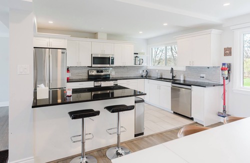 Ottawa Division House | Entire Home Retreat with Large Backyard & Peaceful Setting