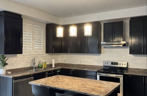 Oshawa House | Entire Modern Home in Oshawa