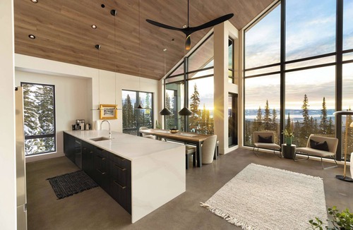 Big White Ski Resort Ski Chalet | Escapology | Private Hot Tub & Ski In/Ski Out