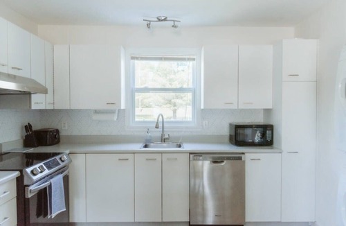 Magog Apartment | Etoile bleue - Beach, golf, hiking in Magog-Orford