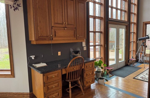 Welland Cottage | Evergreen Cottage | 58-Acre Farm Retreat w Pond