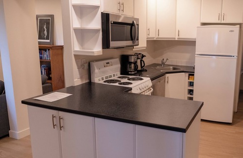 Upper Lonsdale House | Excellent Location - Minutes to the Mountain