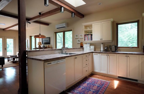 Mono House | Exclusive Mono Retreat - complete privacy just north of the city