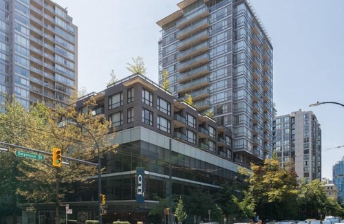Central Apartment | Executive 1BR Yaletown Suite w/Balcony & Views