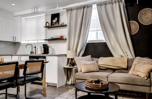 New Edinburgh Apartment | Executive 3BR | Monthly Stays | Quiet East Ottawa