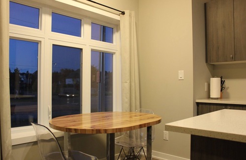 Highland West House | Executive 4 Bedroom Townhouse Bungalow