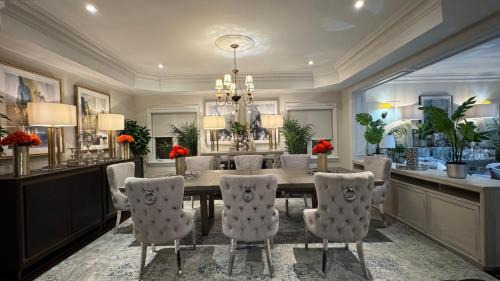Richmond Hill Villa | Executive Luxury Stay Corporate Paradise in South Richvale