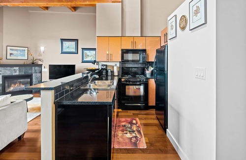 Downtown Victoria Condo | Experience Loft Living in the Heart of Downtown!