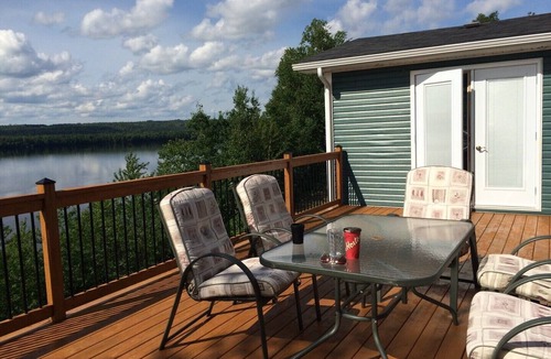 Norris Arm Cottage | Exploits river cabin