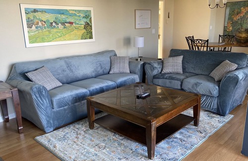 Regional District of Nanaimo House | Explore the Oceanside area from this centrally located suite by the beach!
