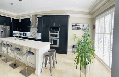 Gormley House | Exquisite 4 BDR Home with Office and Parking near Lake Wilcox