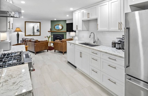 Fairfield House | Exquisite Garden Haven in Fairfield