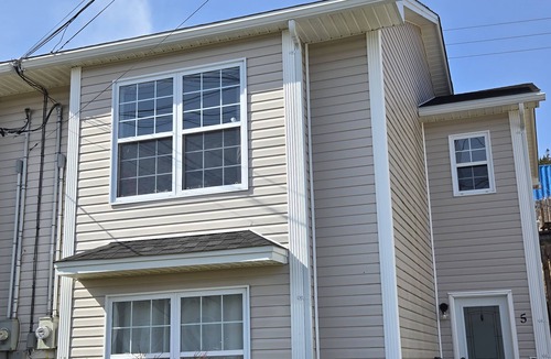 Mount Pearl House | Extremely Cozy, Centrally Located 1 Bedroom Duplex That's Pet Friendly:)