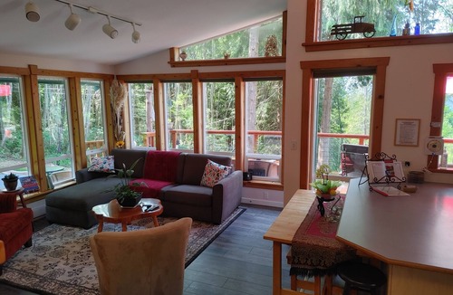 West Sechelt Bed & Breakfast | Family and Pet friendly Fabulous B&B, AC, Ocean Views, close to Town and Beach.