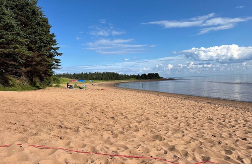 Wood Islands Cottage | Family cottage in PEI steps from beautiful beach! Pet-Friendly
