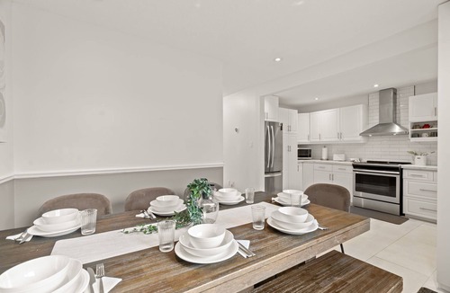 Pickering House | Family & Dog Friendly 5BR Entire House with Private Basement Apartment