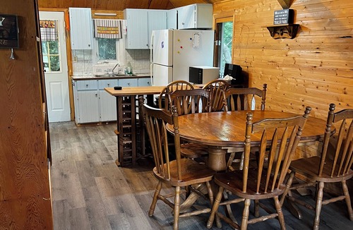 Clearview Township Cabin | Family Friendly Houskeeping Cabin with additional Bunkie.
