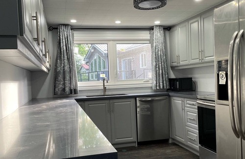 Kirkfield Cottage | Family Friendly Water Front Cottage Near GTA